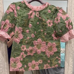 NWT Floral Green and Pink Puffer Top